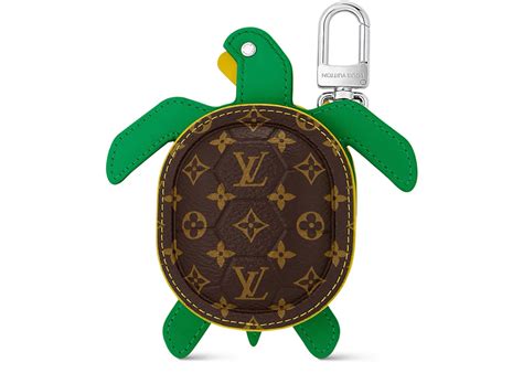 louis vuitton turtle keychain|louis vuitton keychain holder.